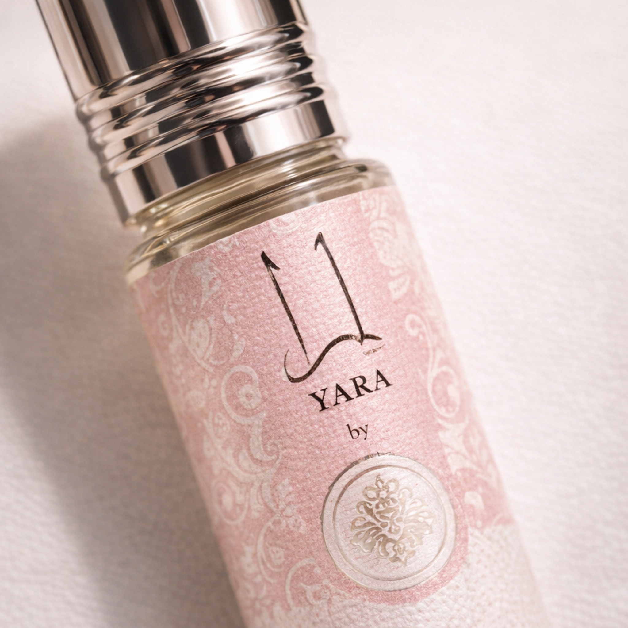 Ard Al Zaafaran Yara Roll On Perfume Oil EDP For Women fragrance details image