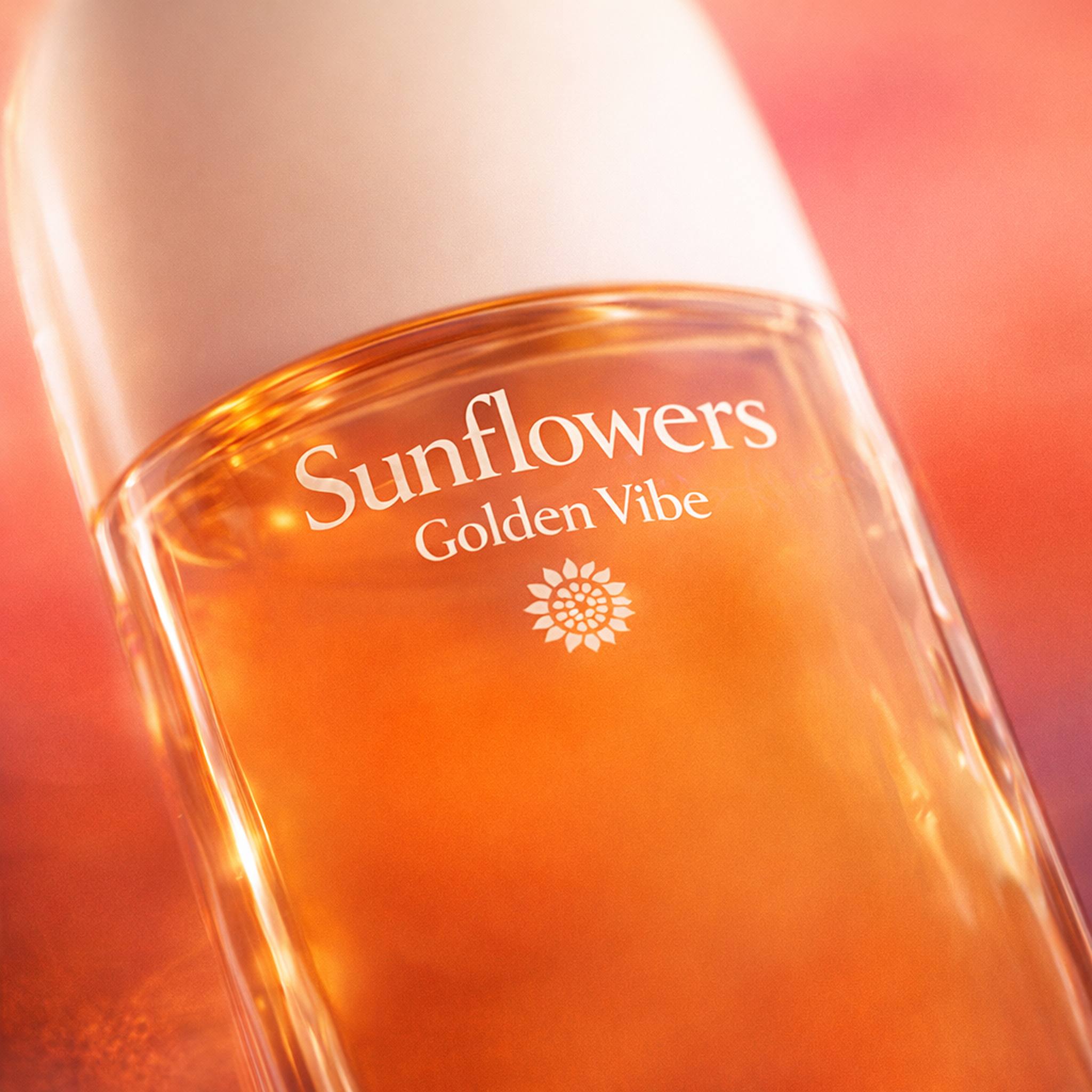Elizabeth Arden Sunflowers Golden Vibe EDT for Women macro label detail gallery showcase