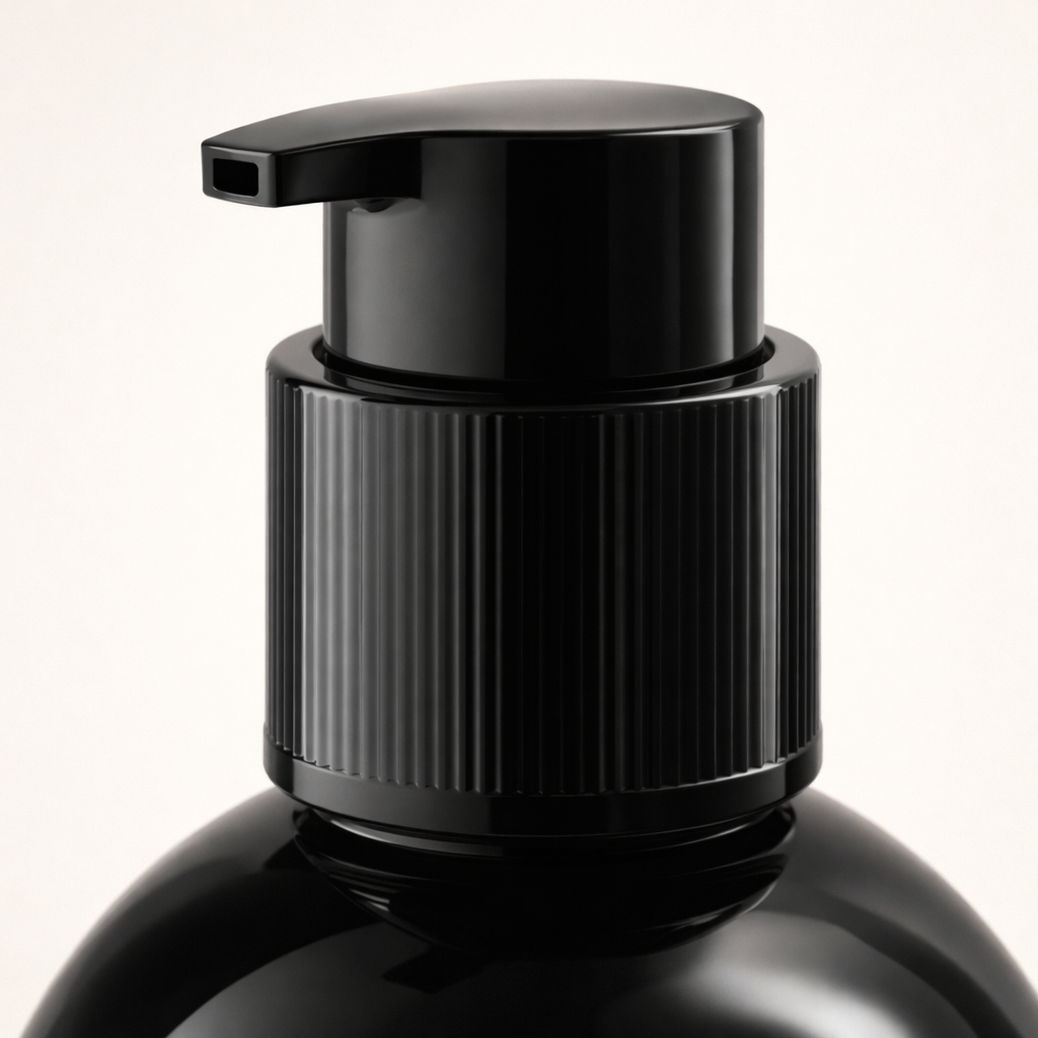 Hugo Boss Boss Bottled Shower Gel cap macro detail gallery showcase