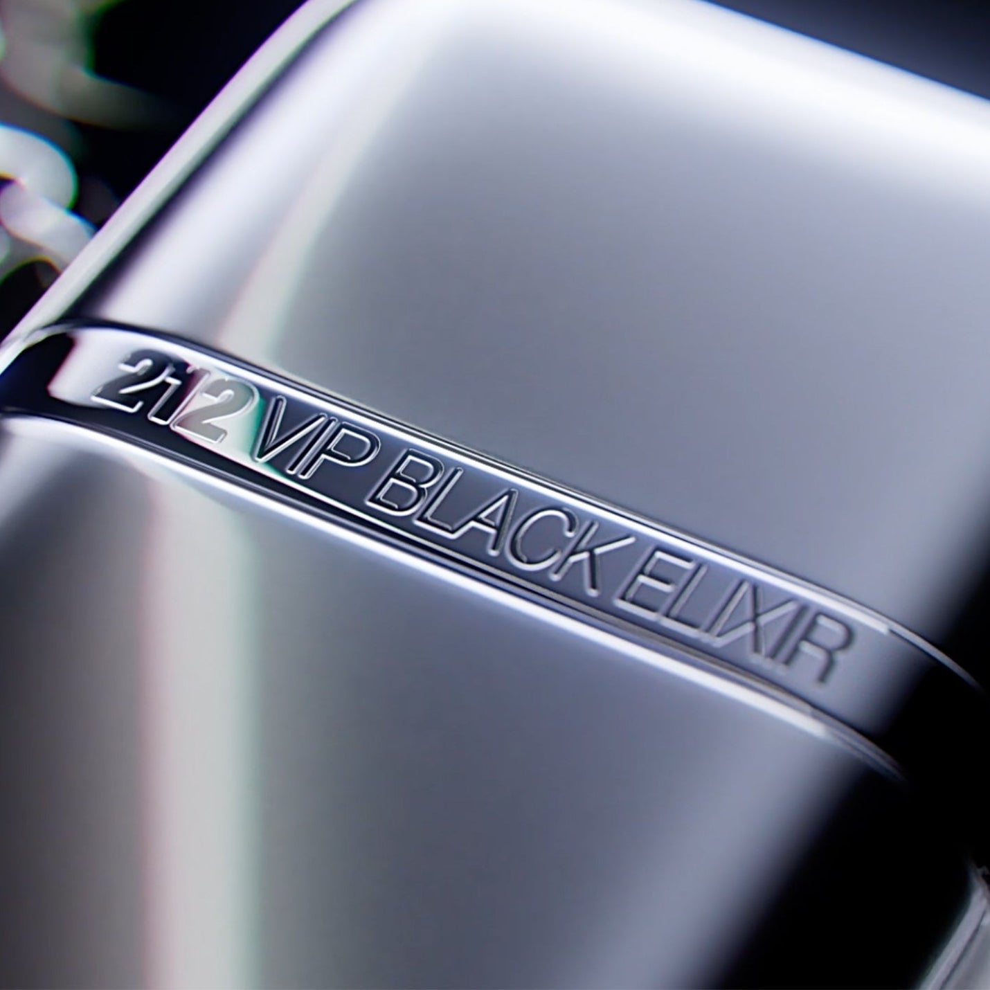 Carolina Herrera 212 Vip Black Elixir EDP