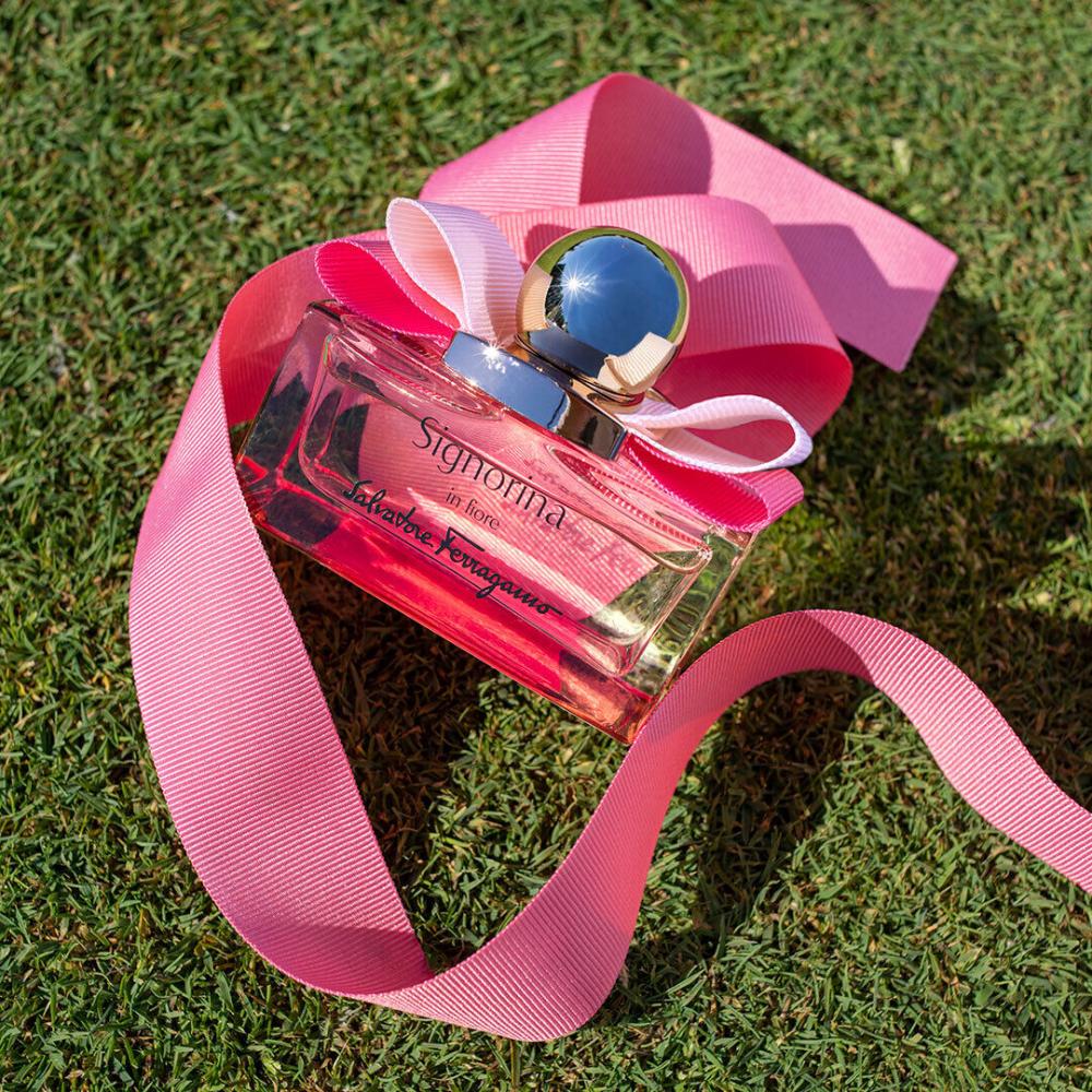Salvatore Ferragamo Signorina In Fiore Set | My Perfume Shop