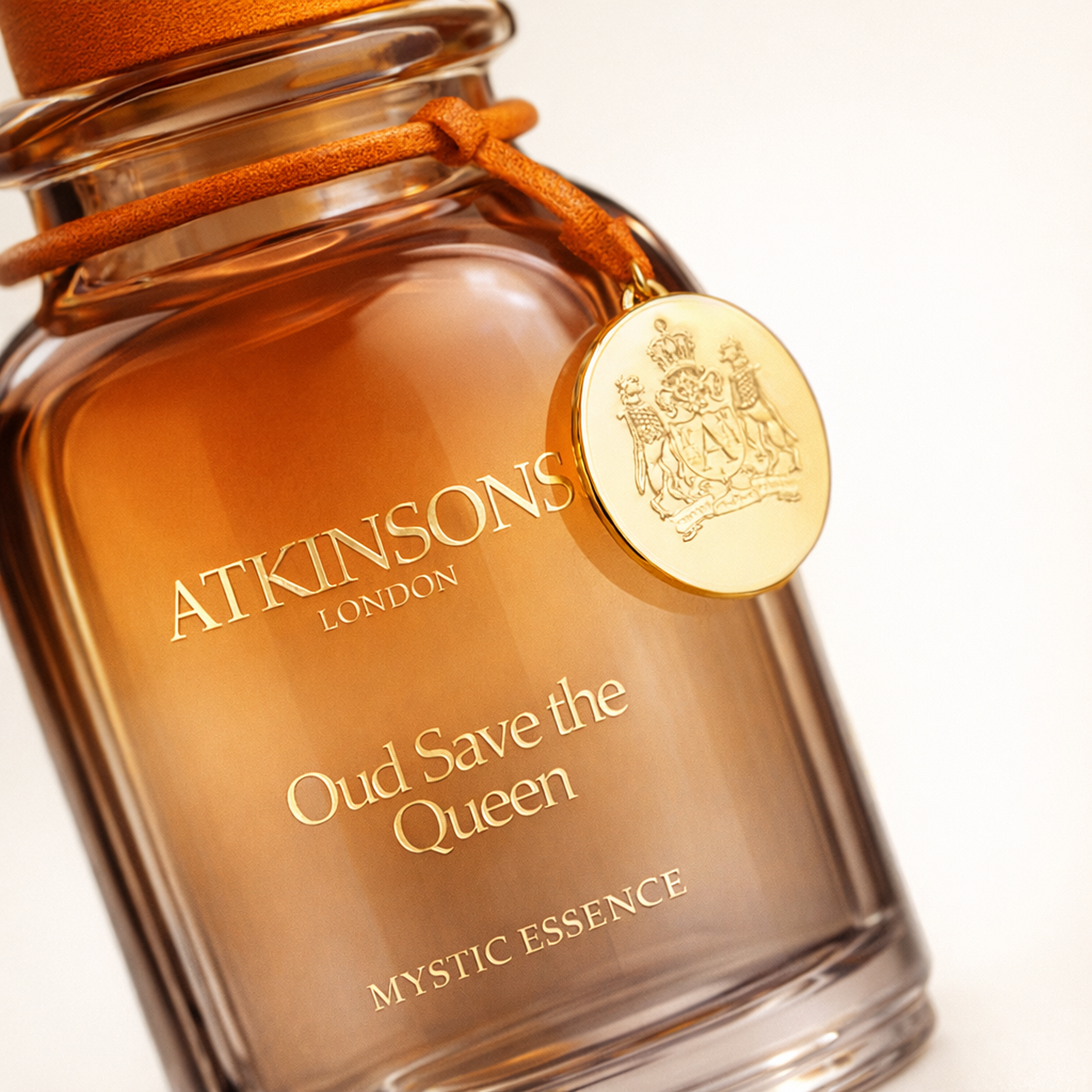 Atkinsons Oud Save the Queen Mystic Essence Concentrated Fragrance Alcohol Free for Women macro label detail gallery showcase