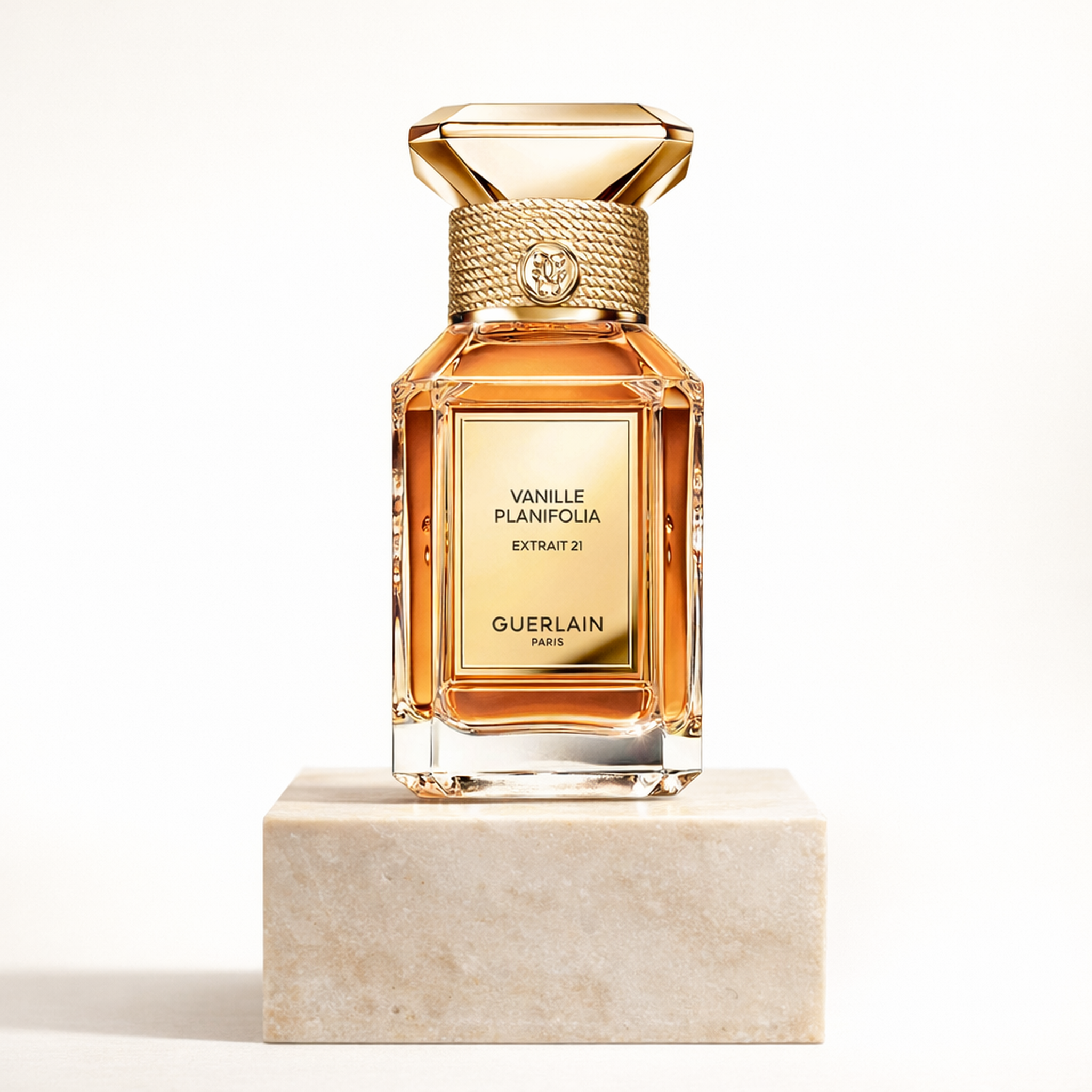 Guerlain L'art & la Matiere Bergamote Fantastico Extrait 11 Parfum upright pedestal gallery showcase