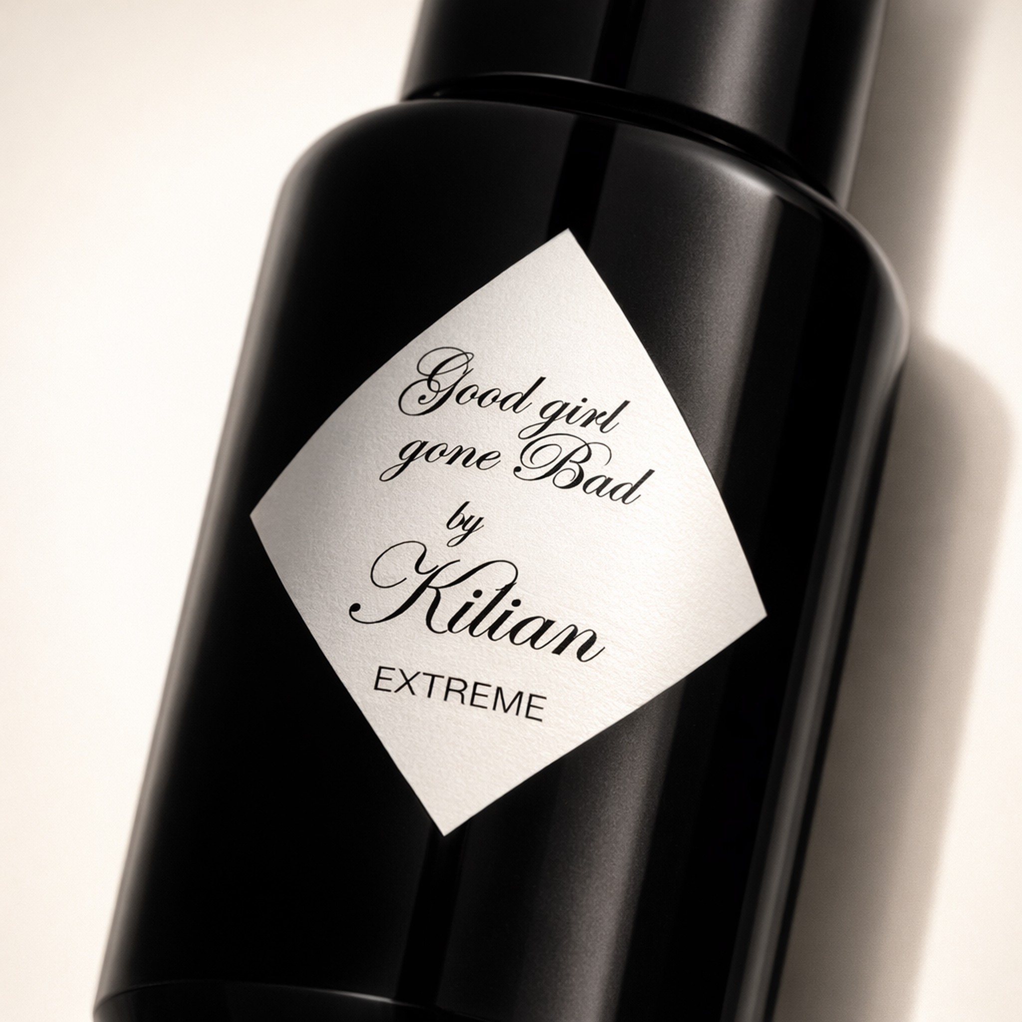 Kilian Good Girl Gone Bad Extreme EDP Refill macro label detail gallery showcase