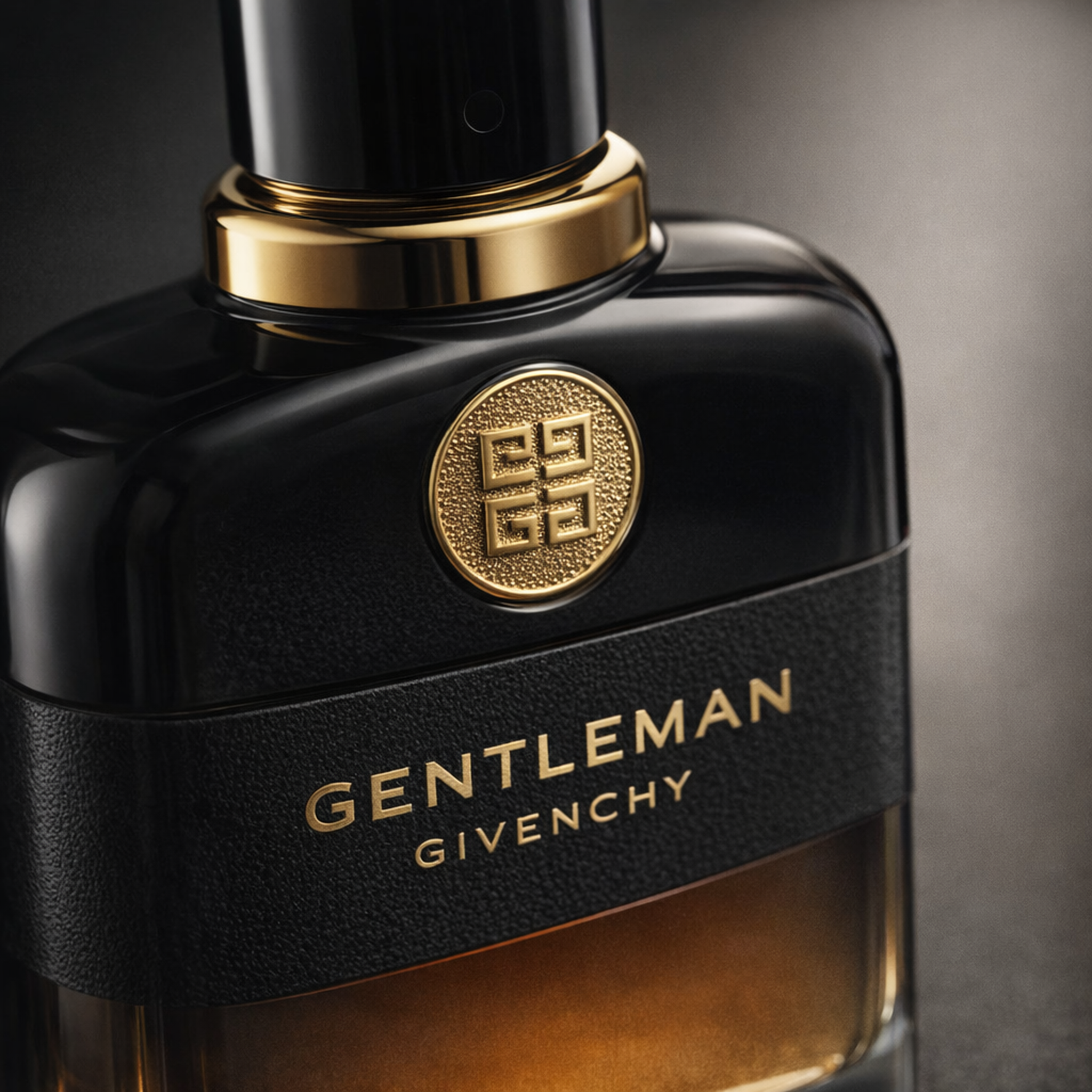 Givenchy Gentleman Society Ambree EDP Gift Set for Him fragrance details image