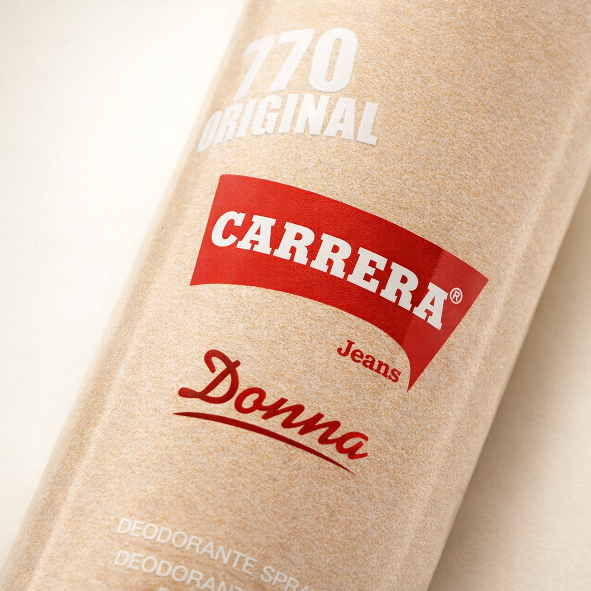 Carrera Jeans 770 Original Donna Body Spray macro label detail gallery showcase