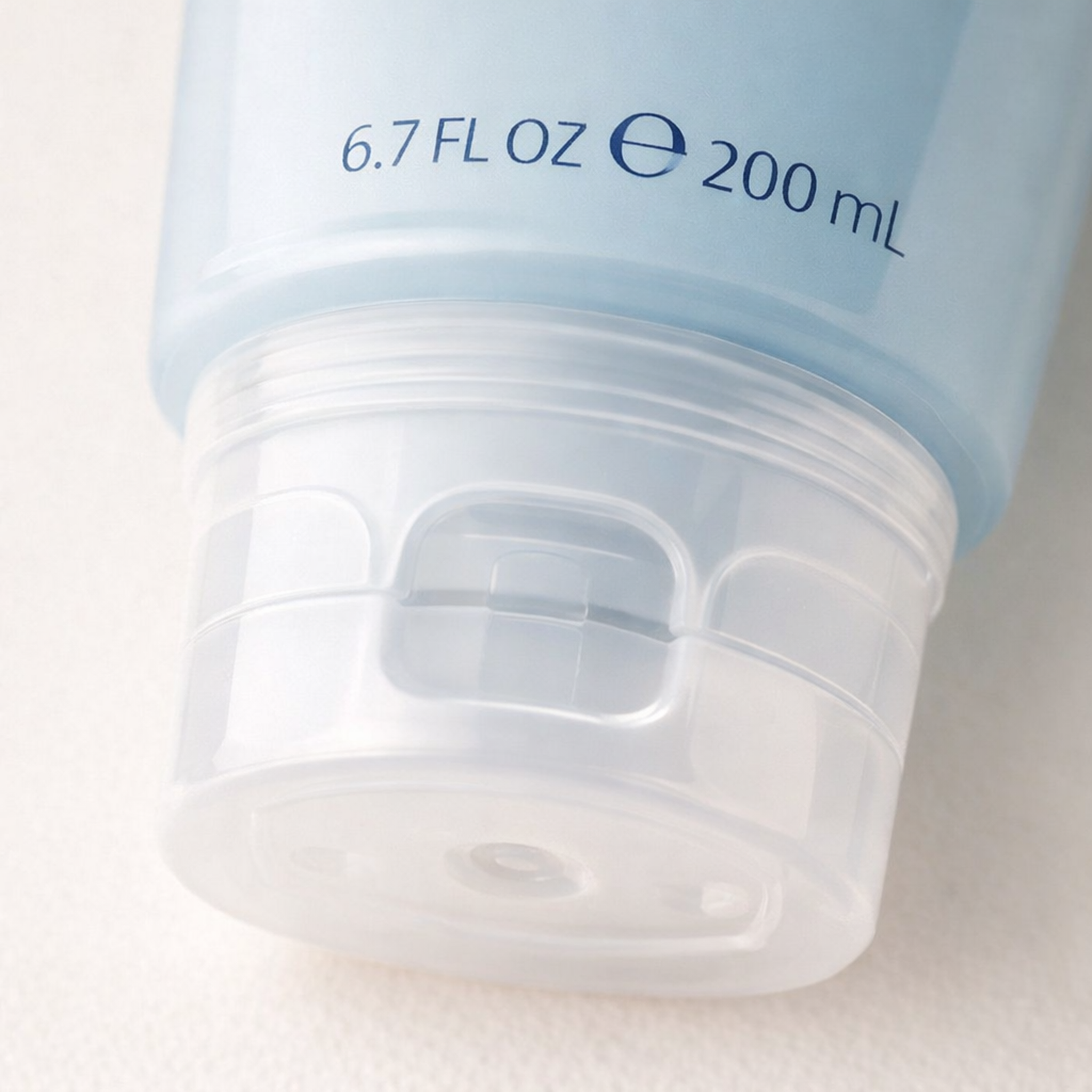 Lancaster Eau De Lancaster Shower Gel cap macro detail gallery showcase