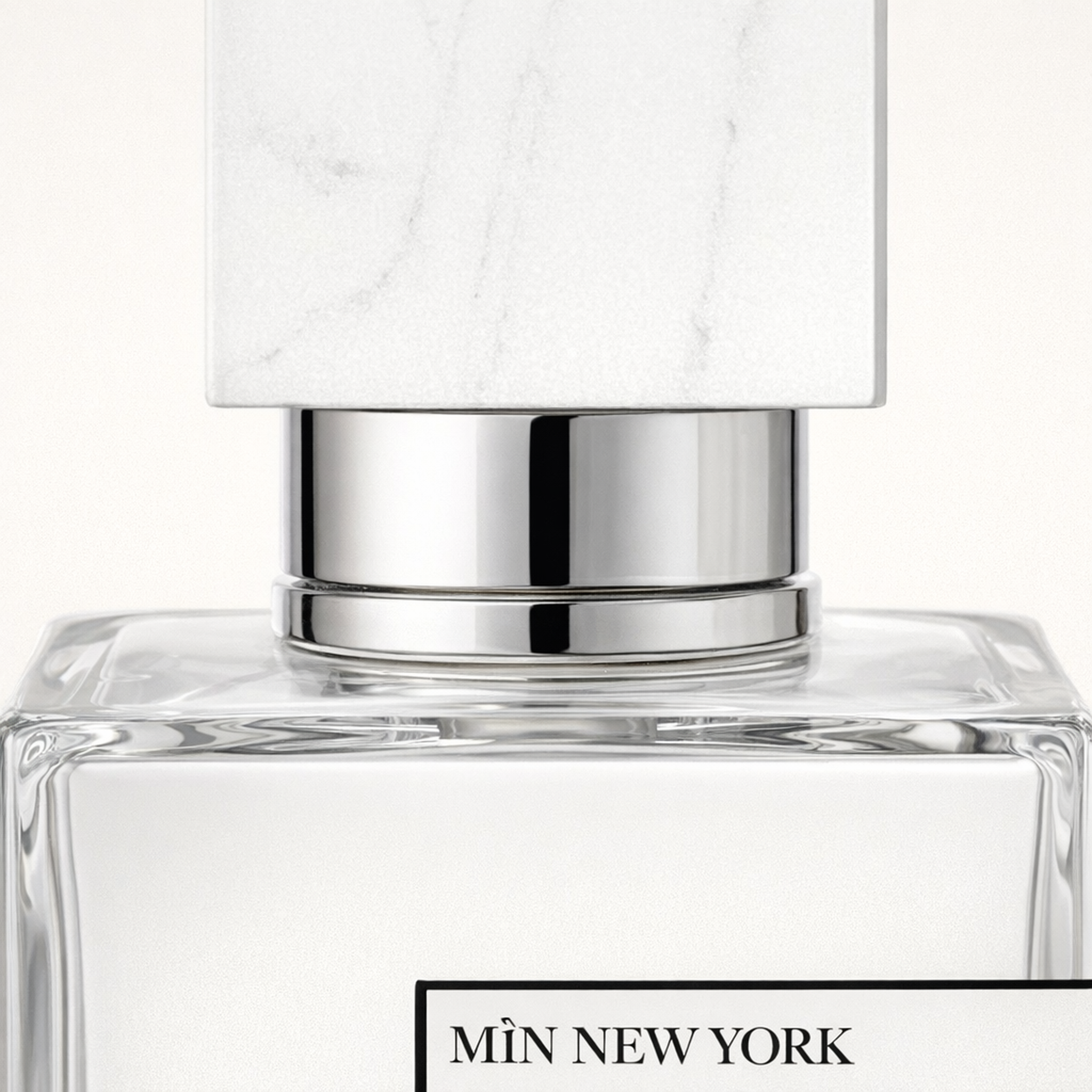 Min New York Pure Heart EDP cap macro detail gallery showcase